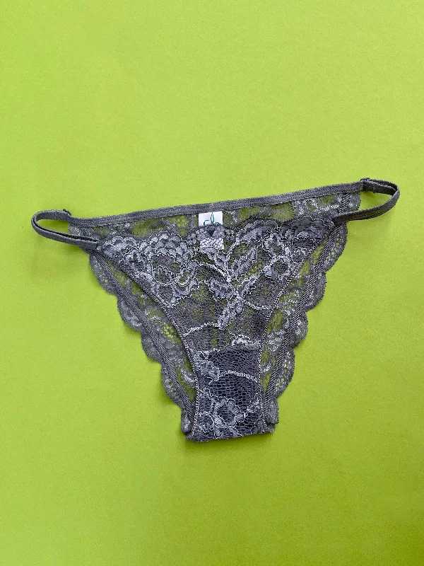 Clo: Fortuna Lace String Bikini - M, Last One!